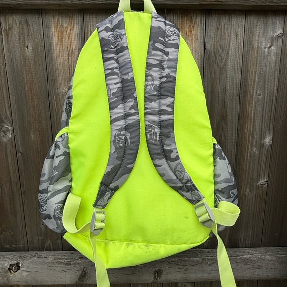 GAP Star Wars Matching Backpack and Lunchbox in Grey and Neon Yellow - Picture 4 of 9